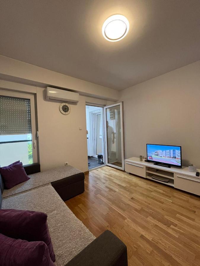 Apartman Lukana バニャ・ルカ エクステリア 写真